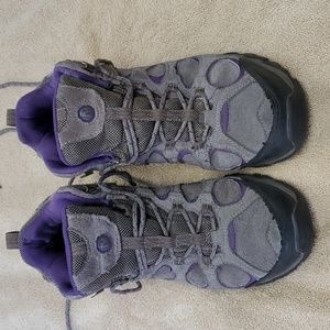 Merrell Waterproof Women's Size 6 1/2 Tan & Purple Hiking boots